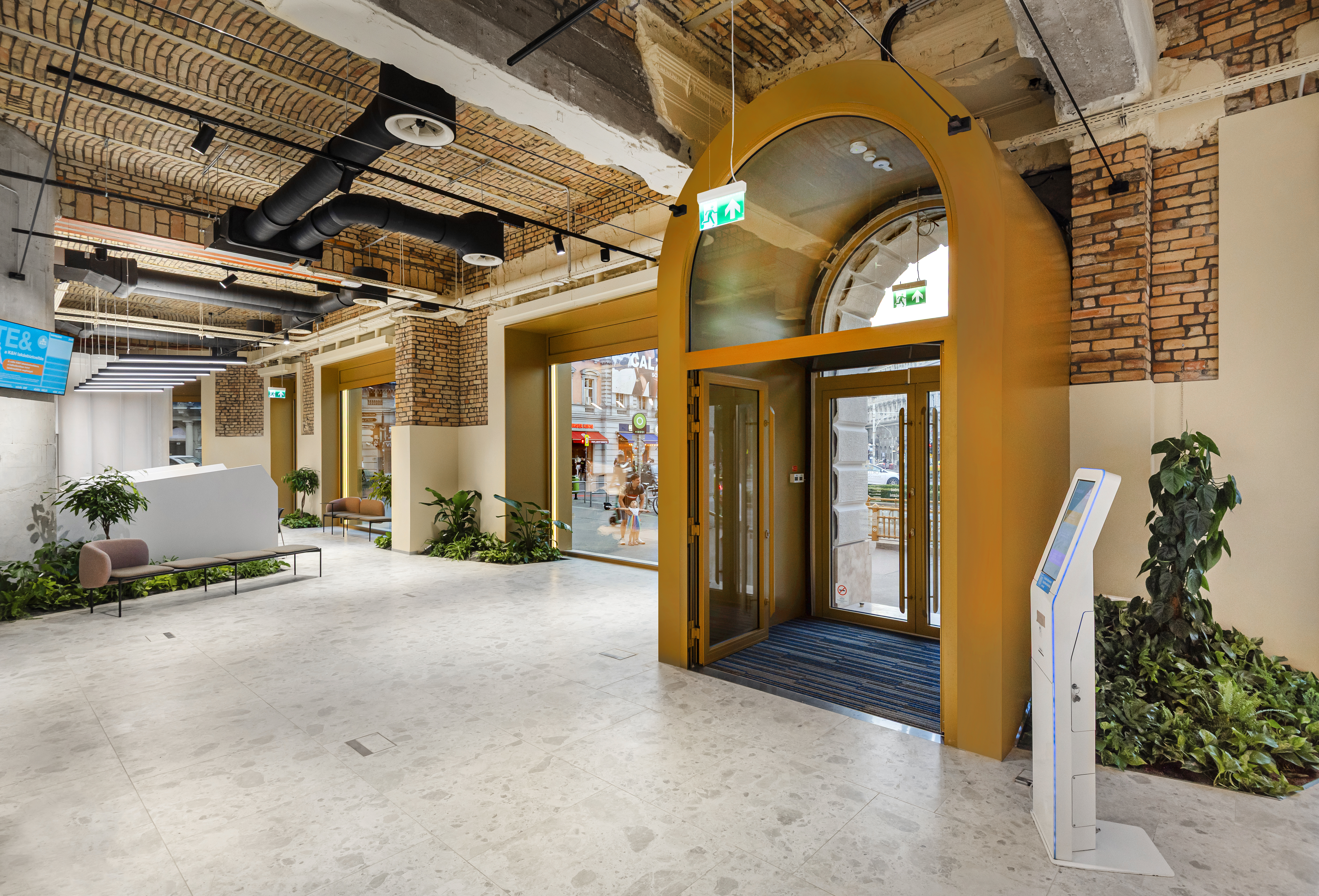 K&H Bank Oktogon – 1